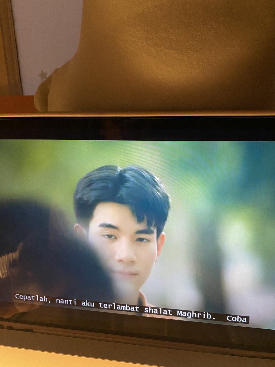phujemi's tweet photo. jujur salfok🧍🏼‍♀️🧍🏼‍♀️

BARTHTANRAK ONE STEP CLOSER
#TicketToHeavenEP2 https://t.co/FUIAH3gTGz