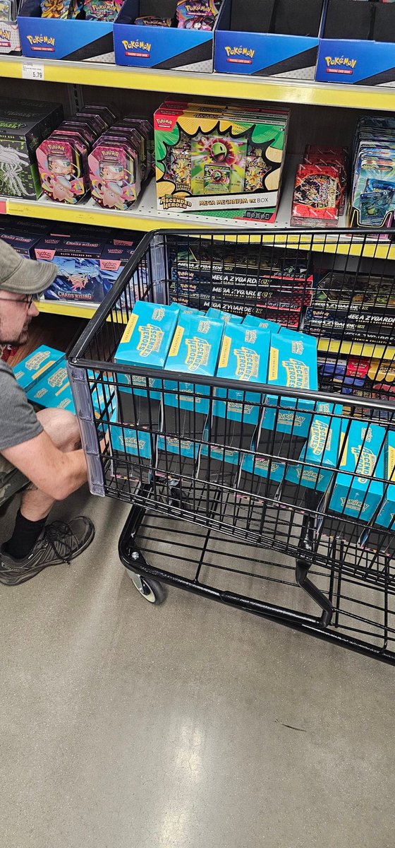 hopp243's tweet photo. @aprilcali84 I just recently got back into it (last spring) and found some crown zenith. Absolutely loved that set, only like 1 tin of it. And I went shopping and seen this ass wipe taking every single etb off the shelves.... this hobby has turned into such a toxic group it's ridiculous https://t.co/wsUFcj8OMX