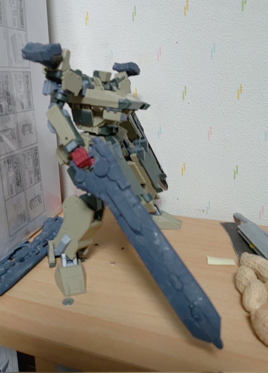 nisituki's tweet photo. GA武器セット05（8000円予定）
arm　Weapon
重ガト:GAN01-SS-WGP（左右分）
ハイレザライ:HLR09-BECRUX（展開差分あり）

Shoulder　Weapon
連動ミサ:BELTCREEK03

back　Weapon
強VTFミサ:DEARBORN03

※内容物は1枚目の白製品のみです。 https://t.co/gs2OWttFDp