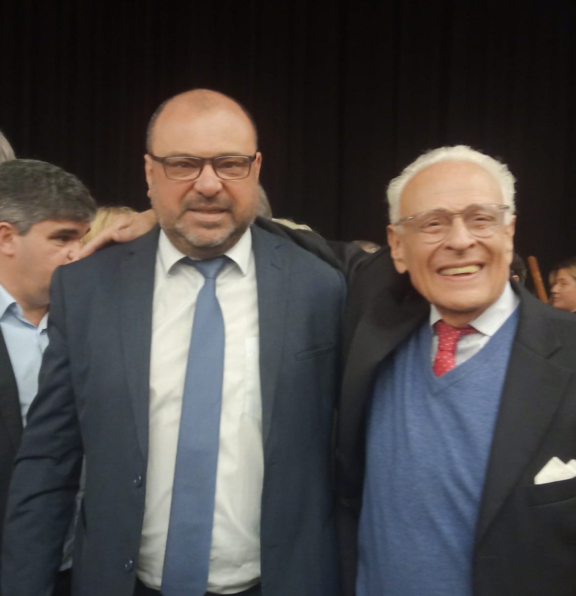 dardorod44's tweet photo. Gran tristeza por el fallecimiento de Alejandro Bonazzo, quien realizó una enorme contribución a la modernización de las políticas de infancia. Protagonista en la gestación del Plan CAIF, presidente del INAME, hoy @inau_oficial , director del IIDN, saludo a familia y amigos. QEPD https://t.co/bFZJpjMGmu