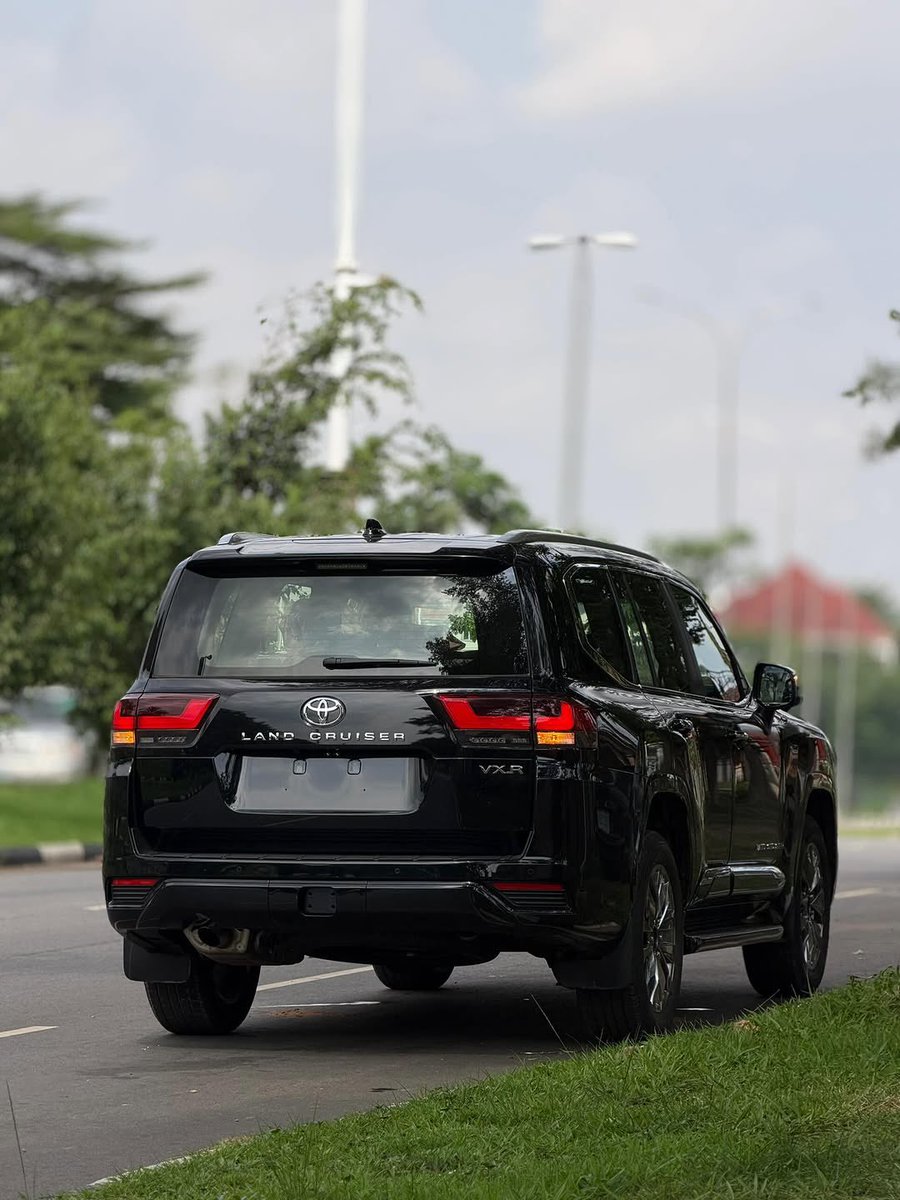 topcars_abuja's tweet photo. Brand new LandCruiser 2026 - 140M Naira https://t.co/3MfdiK9a2D