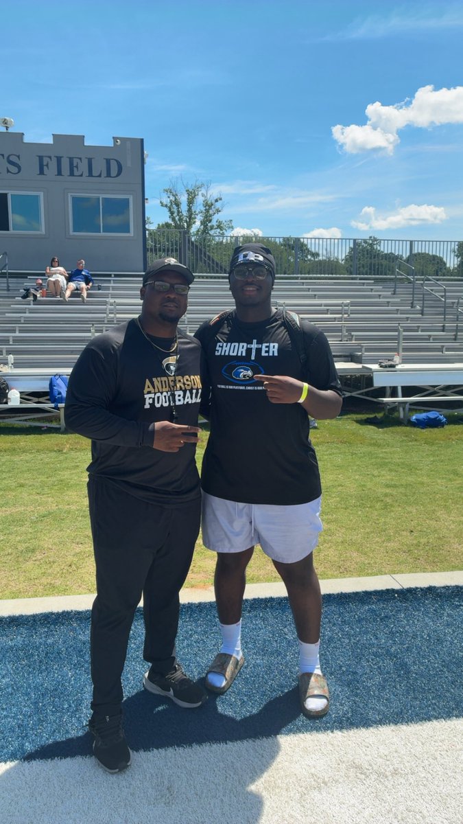 __706jay's tweet photo. Blessed to compete at the Shorter University football camp today. Thankful for the opportunity to showcase my skills and learn from the coaches. #AGTG #RecruitMe @coachmorrison58 @JoeBrewton1 @coachmercer_56 https://t.co/Uw1MDuu7so