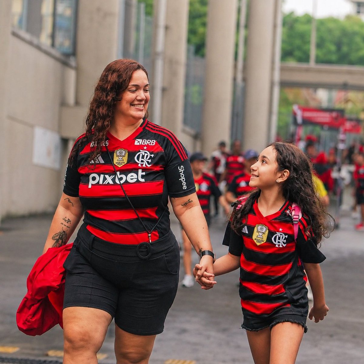 reasmenezes's tweet photo. Ja to morrendo de saudade da minha casinha... ❤️🖤 https://t.co/7FsuJXWhdl