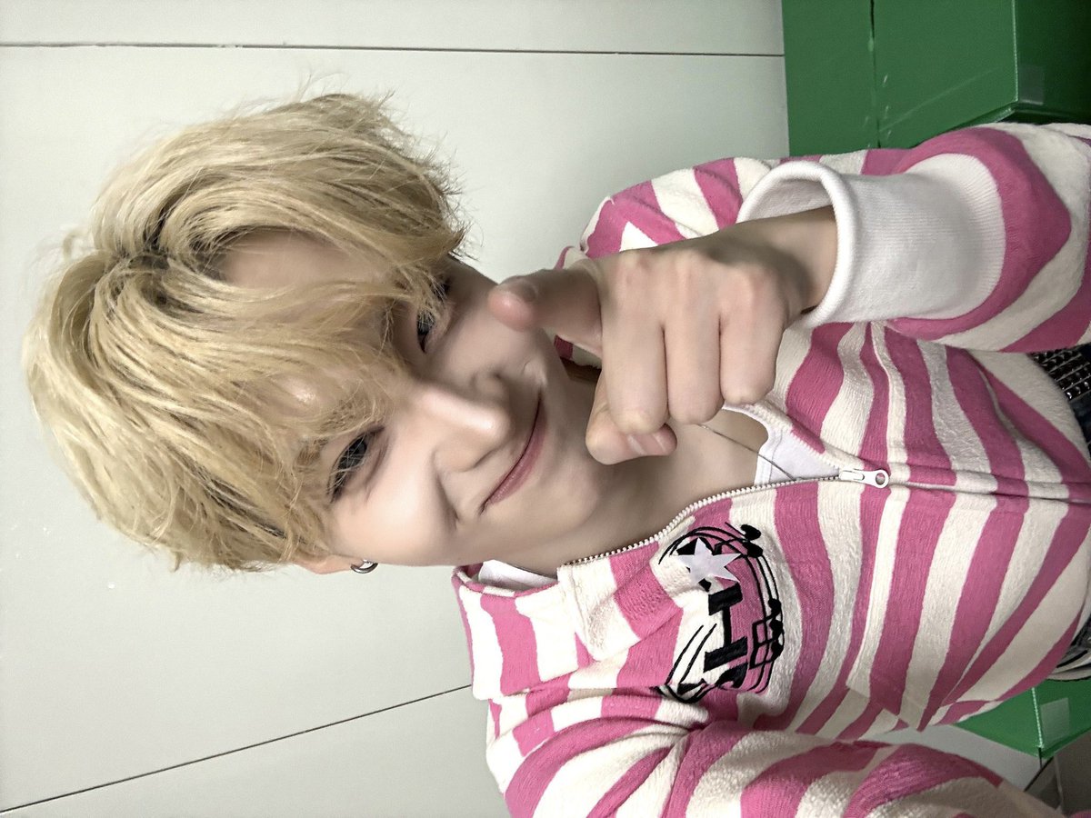 autumn__sw's tweet photo. 상원이가 너무 귀여워요 ︎❤︎ v︎ ❤︎ https://t.co/TlVw2wVHos