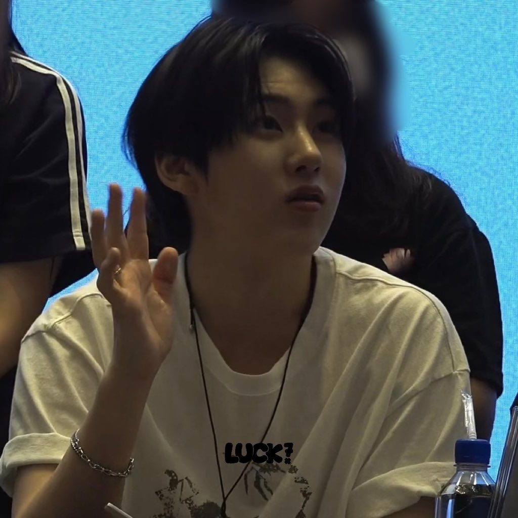 럭 tweet media