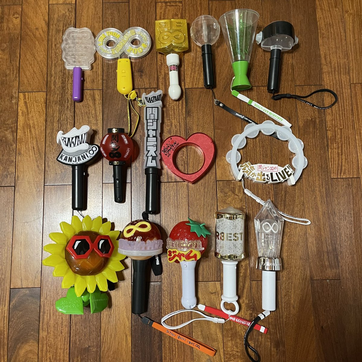 TO_rupon's tweet photo. 俺20年ヲタクしてるから！！
を体現する画像
(2019年撮影なのでさらにここから増えてます) https://t.co/qxstY7JisO