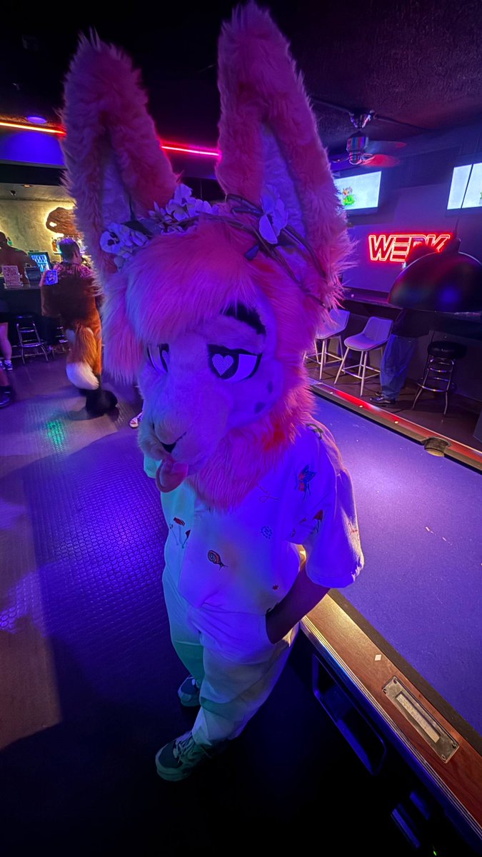 OkayHime's tweet photo. Fluffy night https://t.co/5WgGnkd2A6