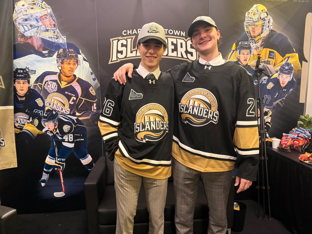 IslandersHKY's tweet photo. A big Islander welcome to Hugo Légaré &amp; Liam Bowles! https://t.co/MESF5mKPS4