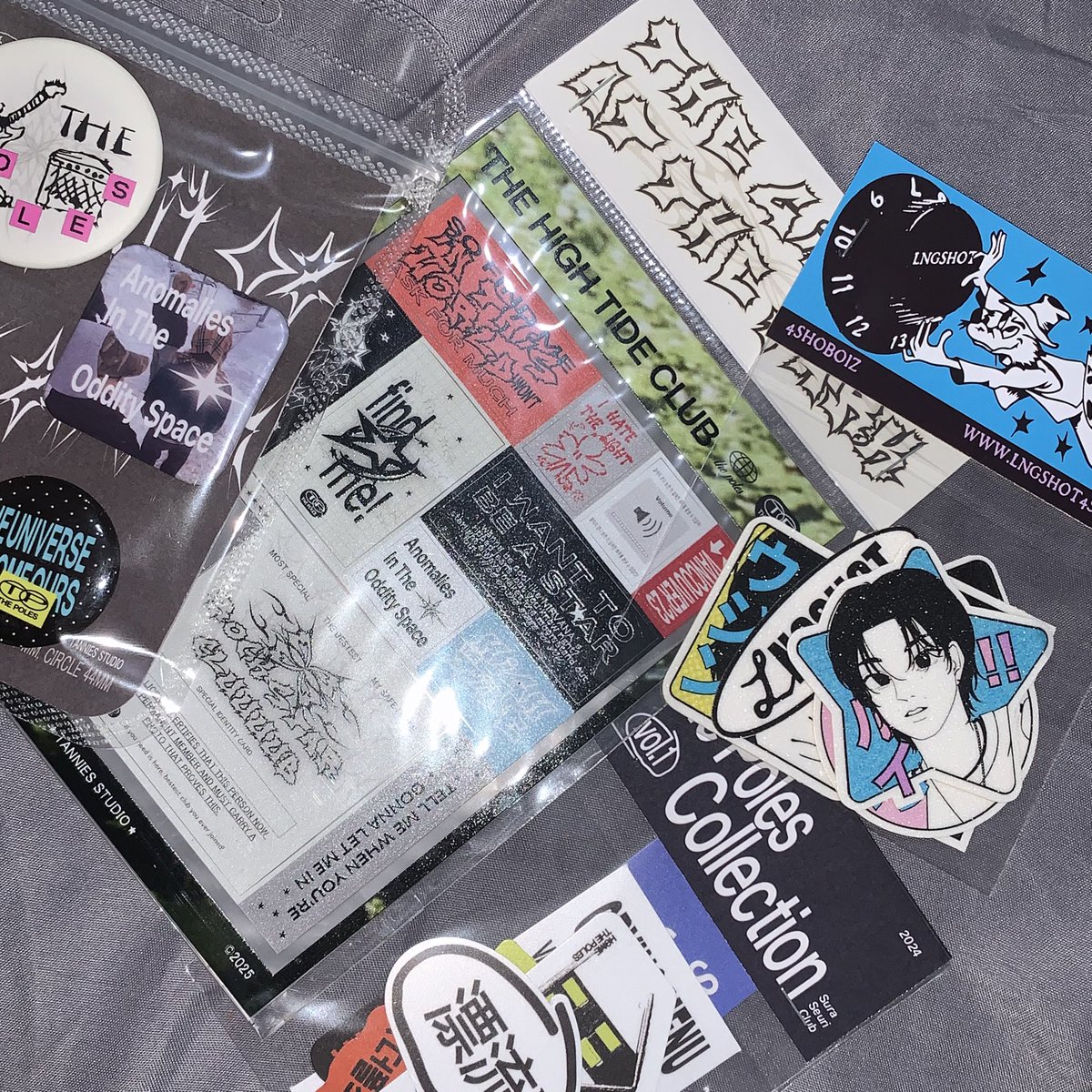ryulzt's tweet photo. dari semua wishlist baru sadar cmn beli sticker lngshot satu hey look everything is possible #plandhaul aku sudah #dewasa #bewise ๐ https://t.co/uKsgabYLUM