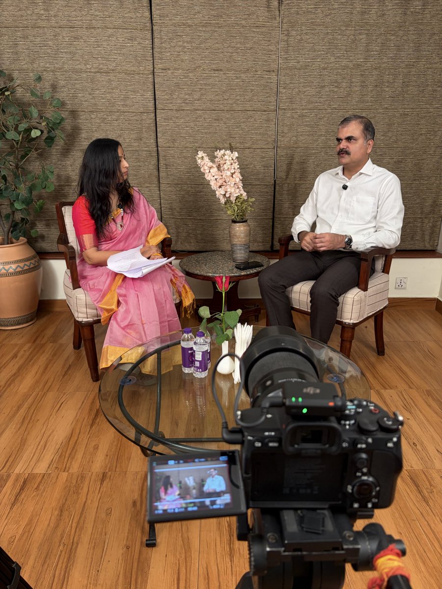 Imjyoti5's tweet photo. “Literature is not merely a form of artistic expression but a repository of civilizational wisdom and cultural memory”
- @vikasvaibhavips
@LIBLiterary #LetsInspireBihar #TodayMagazine #ZankarStudios
#Podcast #SpecialEpisode #BetweenPerspectives
https://t.co/hmQFHlOSq1 https://t.co/f2VTjbIHxI