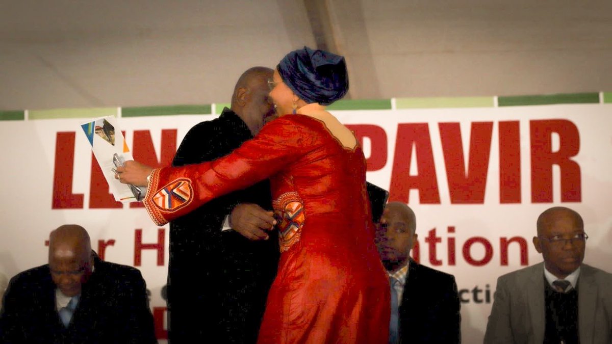 UNAIDS_ESA's tweet photo. At the #Lenacapavir rollout in South Africa, @anneshongwe said it:

📌 150,000 new HIV infections in 2024, 59% among women &amp; girls
📌 Reaching 1M people could prevent 30,000 of those

The rollout must be bolder and South Africa is leading by prioritising young women &amp; girls. 👏🏿 https://t.co/xIyLxKi6rx