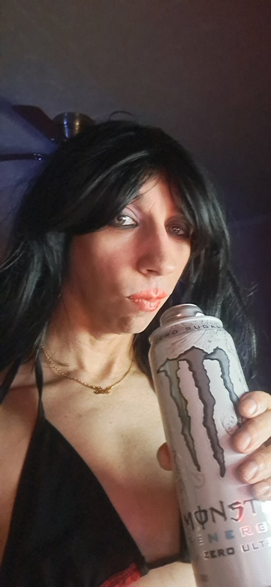 Taylor_Mourning's tweet photo. Manliest drink around from what I'm told 🤔 https://t.co/6ttAts1qmp