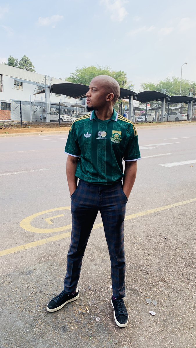 ChiloanVusi's tweet photo. @hlovo_ Simnandi World Cuo Favourites https://t.co/kCeQEzW2Fe