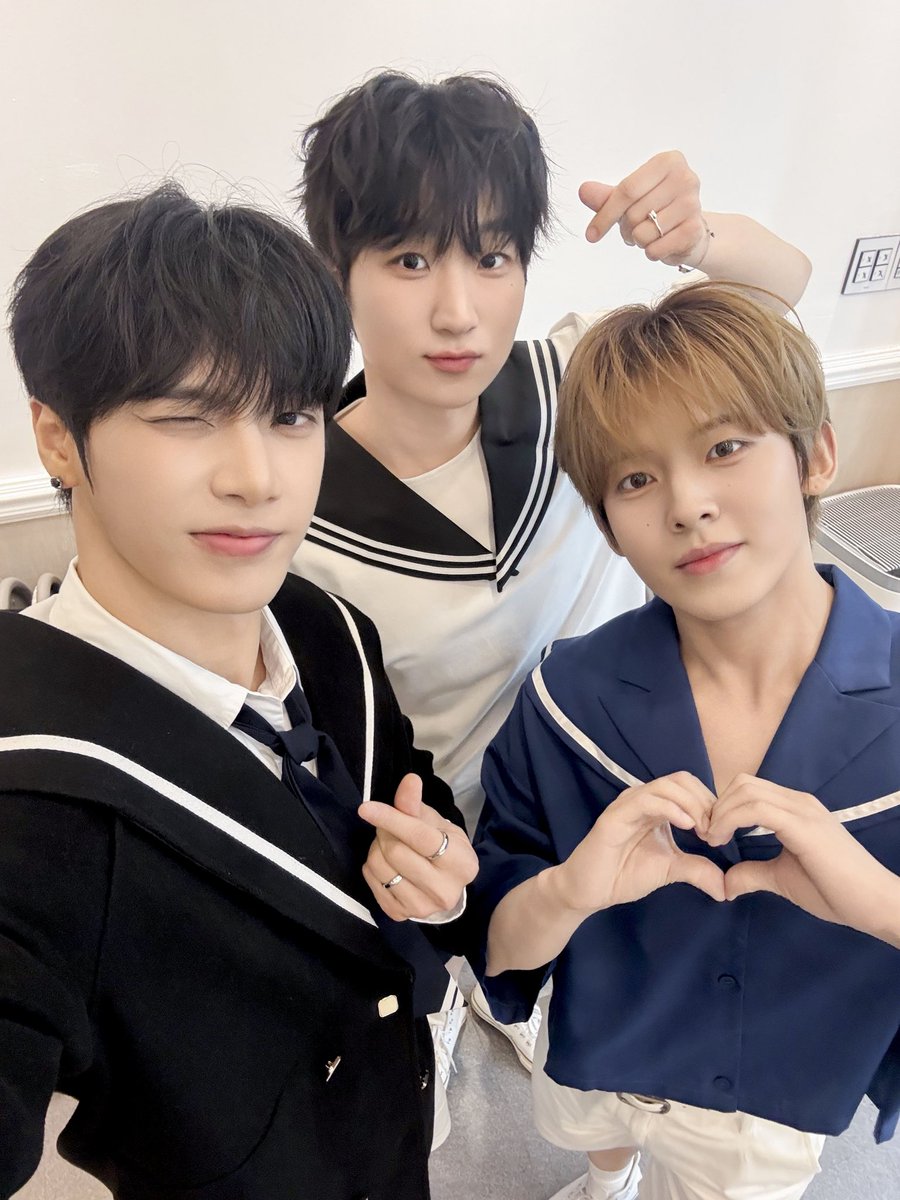 baebae0__0's tweet photo. 활동하는동안 행복해하는 모습들 볼 수 있어서 좋았어.
그래서인지 이번 활동을 더 오래 간직하고 싶었던 것 같아.
이번 활동 수고많았고 덕분에 많이 웃고 행복했어.
이번보다 다음이 더 행복할 거라는 기대가 생겨
아쉬운 마음보다는 다음을 기대하는 마음으로 잘 보내주려고해.

잘가 BROKEN DOLL👋🏻 https://t.co/JfwGq5OQPs