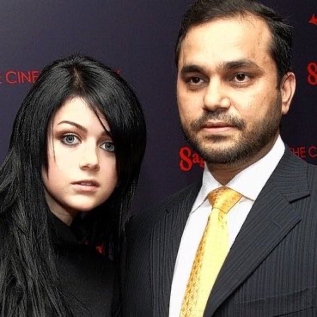 AsianDigest's tweet photo. Another Fraudjeet.  

Parmjit “Paul” Parmar, former CEO of “Constellation Healthcare Technologies” sentenced to 5 years in prison for the $212 million fraud.

He defrauded investors in a New Jersey healthcare company scheme. https://t.co/VBLtG1Tep2
