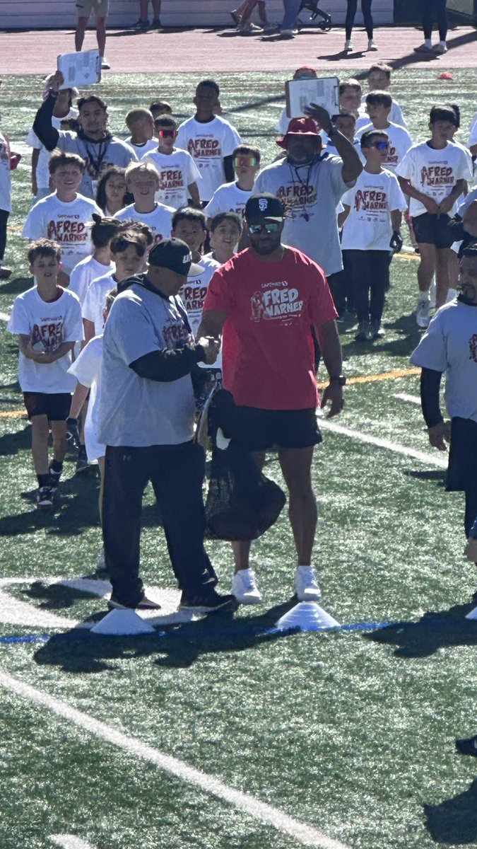 AmanSheena's tweet photo. Living her best life @fred_warner @Safeway @ProCamps @Procter_NGamble #49ers https://t.co/5JjDxsRf1m