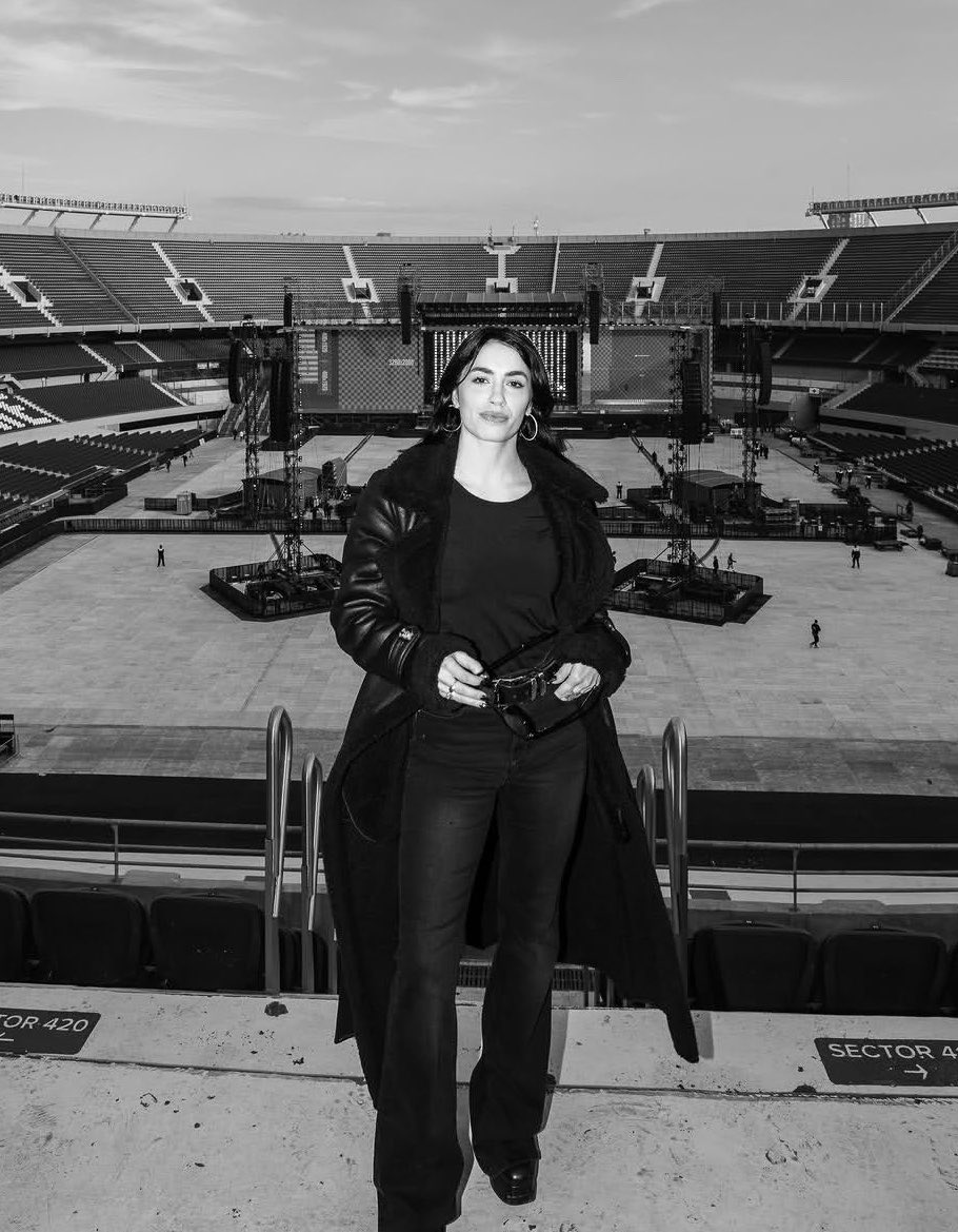 sh1pthey's tweet photo. popstar lista para hacer historia https://t.co/30aggi1fbE