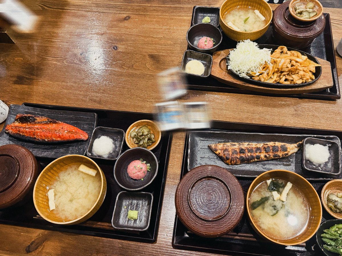 Libe123roo's tweet photo. 本日はこちら！
今回もめちゃくちゃ良かった〜🥲🥲
爆泣きすぎて震えるくらいしんどかった🥲
これぞ！って感じの期待を裏切らない作品で、全て知った状態でもう一度見に行けるのがとっても楽しみ🥹
終演後は美味しいご飯を食べながら感想会もできて幸せだったなあ🫶💕今日もありがとう https://t.co/fHdoeEyVDK