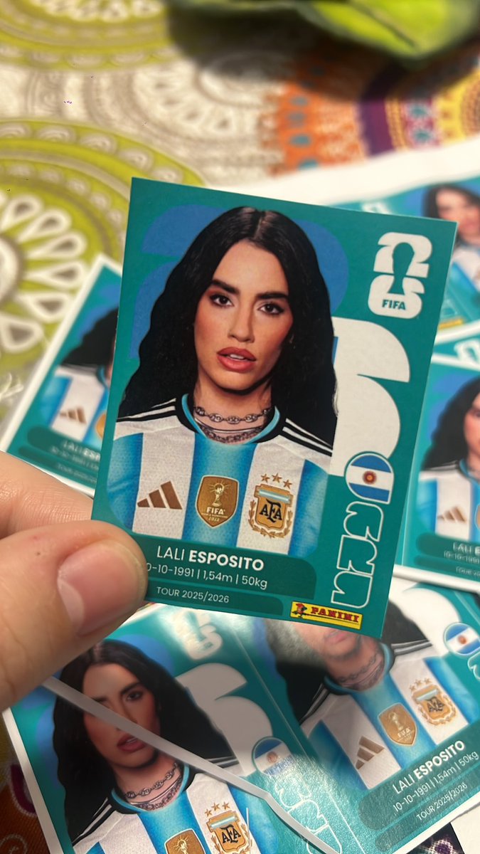 xomissandi's tweet photo. Preparé unas cosas para mañana en el show de Lali 😍❤️ https://t.co/YUpAXHyXXi