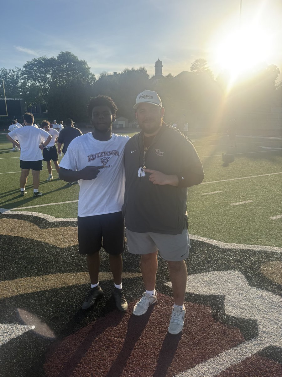 DjecyNgoyi's tweet photo. Had a great time at @KUBearsfootball camp Thursday night. I had a great time competing, learning and talking to all of the coaches! @KUHC_Clements @CoachCella_KU @CoachFargo_KUFB 
@SoudyFB @S1insider https://t.co/YewSPhc4QG