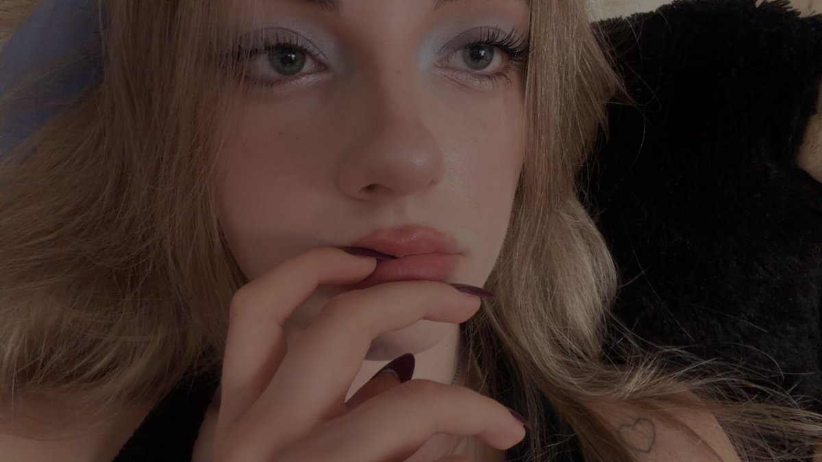viadddd's tweet photo. mommy misses ur wallet so send

findom findumb finsub findomme paypig https://t.co/l5XgQuSkiY