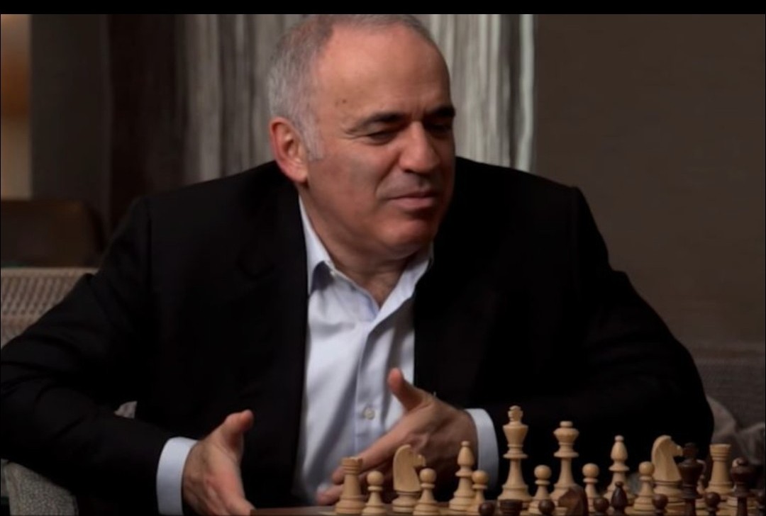 DakdaR22's tweet photo. "Ukraine is fighting for its survival, but it is also fighting for principles that democracies claim to cherish. If freedom is worth defending anywhere, it must be worth defending where people are dying for it."

- Garry Kasparov 

I absolutely agree...
So..Wake up, leaders!..🤷‍♀️ https://t.co/EHwpMu4TO2