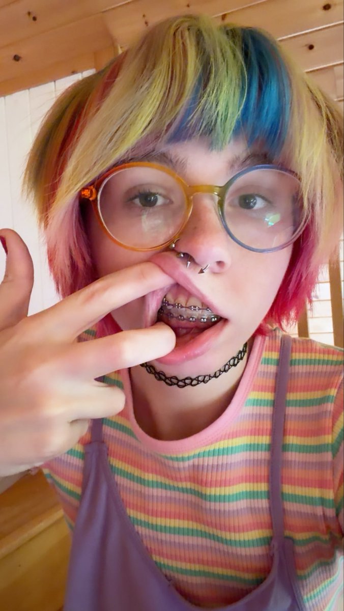 dutifuldolly's tweet photo. um. can i brush my teeth with your cock? https://t.co/i0xIcz5rLN