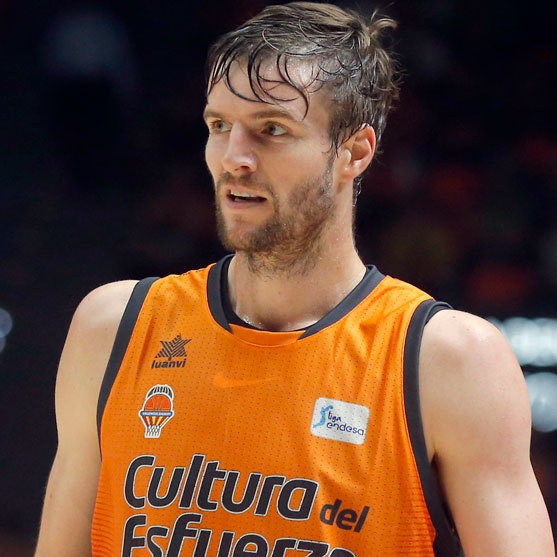 amunt_vbc's tweet photo. 🏀 Qué pedazo de jugador. Siempre a la sombra. https://t.co/dxIurEg2ld
