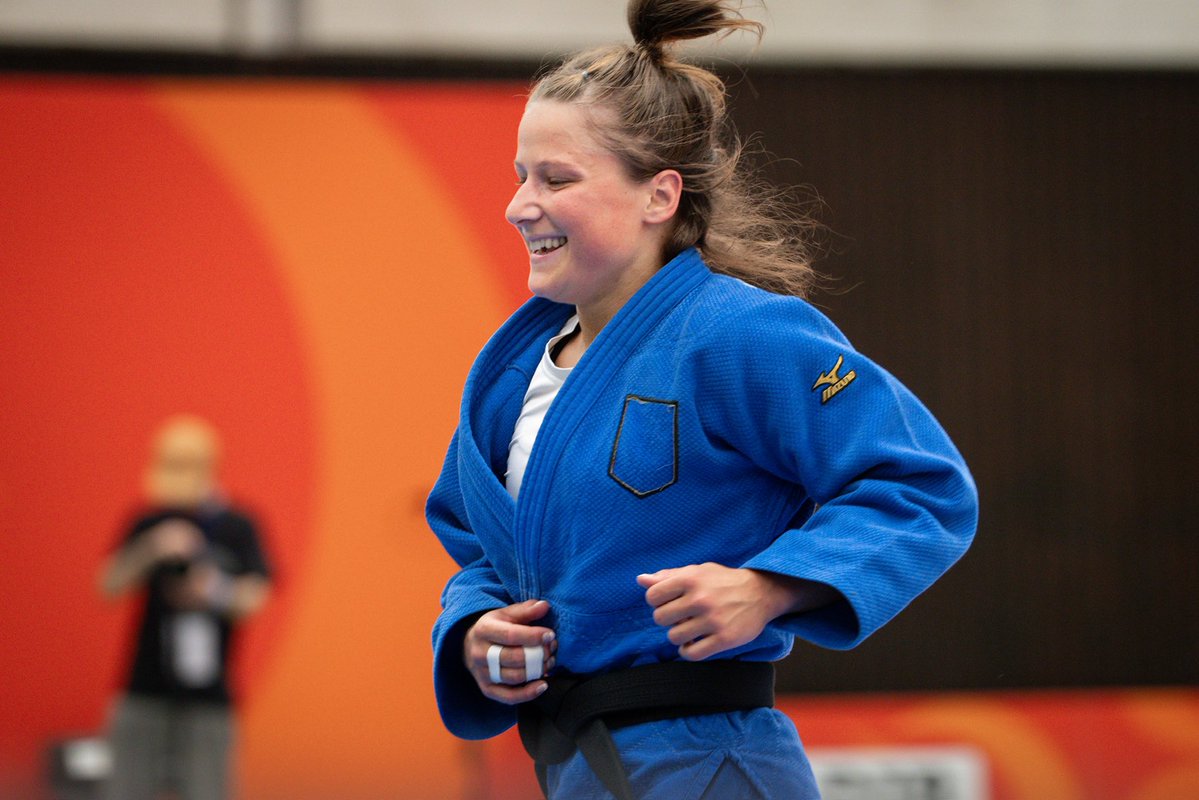 landnrw's tweet photo. 100 Jahre Deutsche Judo-Meisterschaften: In Köln hat es damals angefangen, in Duisburg starteten heute die Deutschen Einzelmeisterschaften. MP @HendrikWuest eröffnete die Veranstaltung: „NRW ist größte Bühne und innovative Talentschmiede des deutschen Judosports zugleich.“ https://t.co/38rMZCVszg
