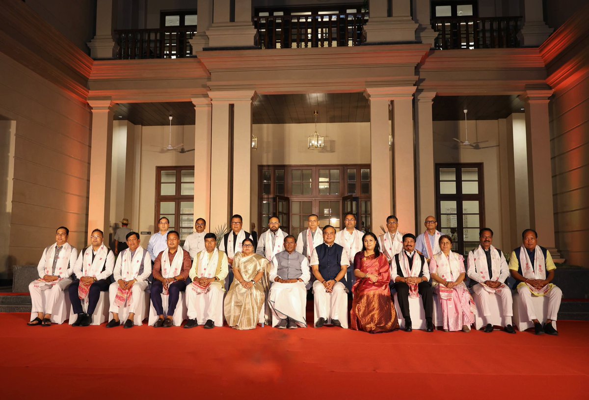 TheAshokSinghal's tweet photo. Hon’ble Governor of Assam, Mananiya Shri @Laxmanacharya54 Ji, graciously hosted us at a “Sneh Milan” at the Lok Bhawan, where Hon’ble CM Dr. @himantabiswa dangoriya and we newly inducted Cabinet Ministers were warmly felicitated and hosted for dinner.

Sharing some glimpses from the enriching evening.