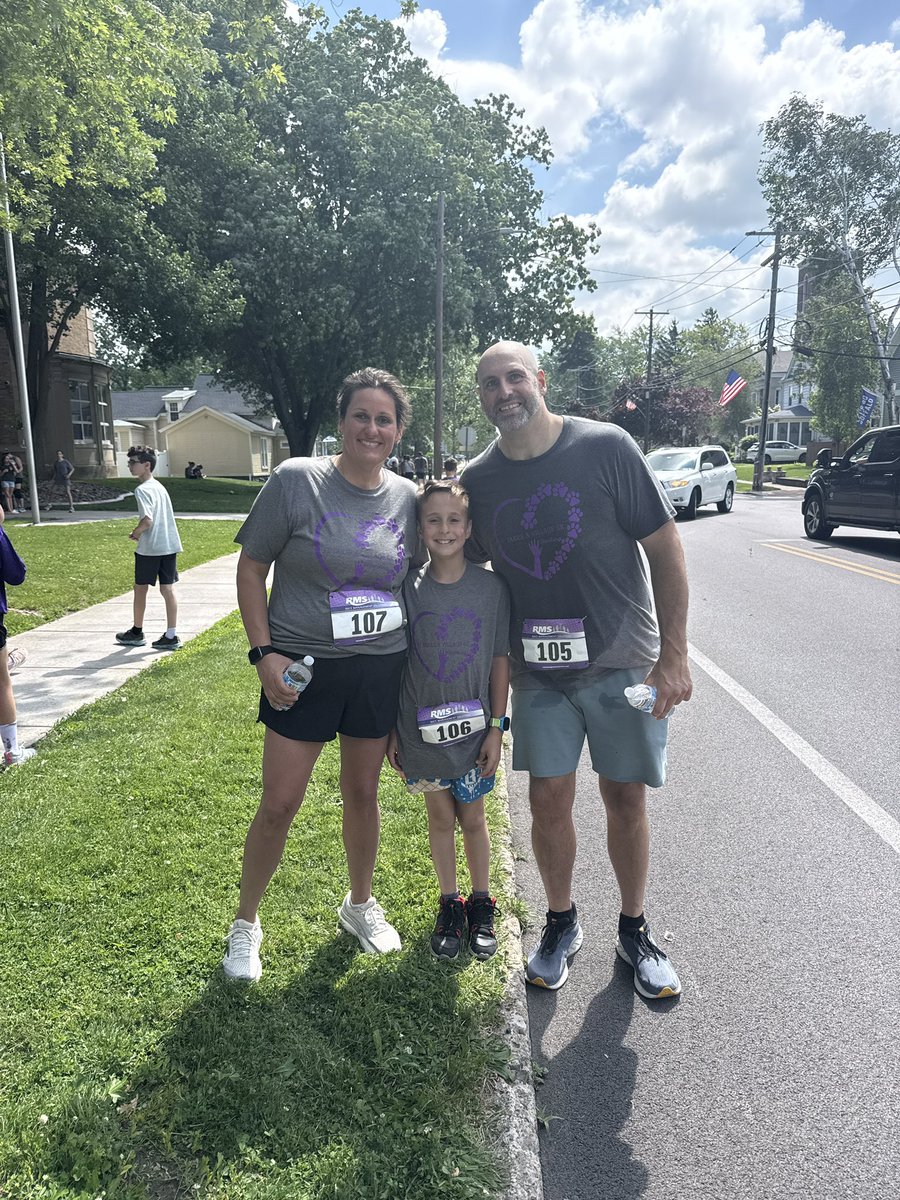 chubb_rub's tweet photo. Race day was a massive success! Reid and I had a goal to go sub 36 and he absolutely crushed it! I’m so proud of him and proud to be his dad! https://t.co/yuo4W1GVzW