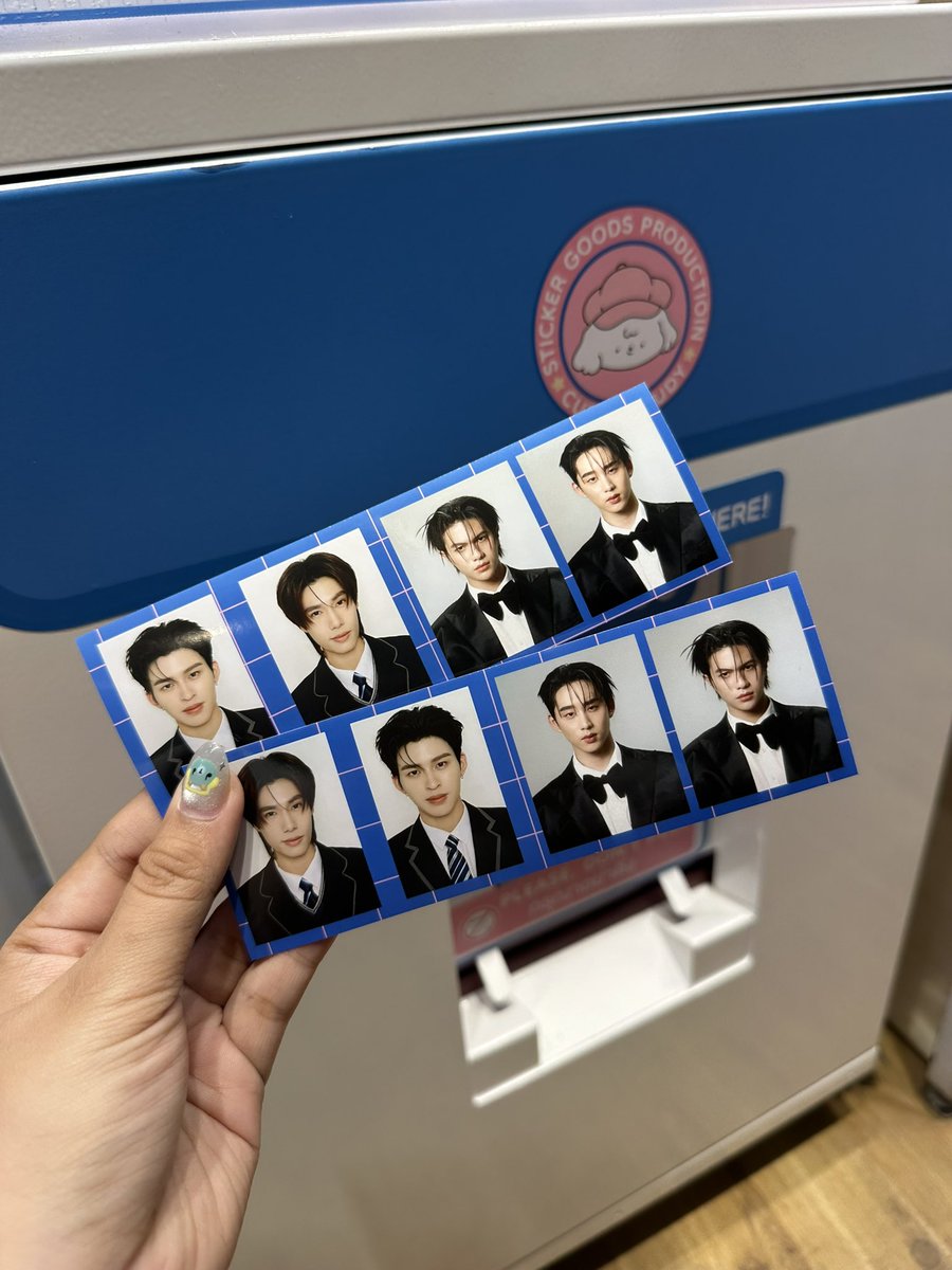Parkkkkkkky's tweet photo. ผมจะสั่งทำ id photo + สตก (กำลังออกแบบ) มาใช้เองง ถ้าจะเอามาแจก มีคนสนใจมั้ยย 🤏🏻🥹 

#pondphuwin #williamest https://t.co/RwwSX5Bu82