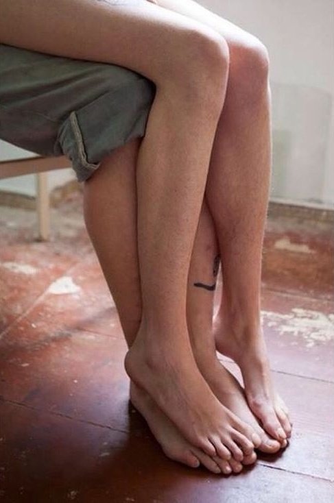 dualedraumar's tweet photo. If she's not this clingy then I don't want her. https://t.co/7hDuQHyicR