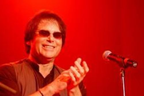 MSolisEscobar's tweet photo. Joey Scarbury (born June 7, 1955) is an American #singer best known for his hit #song, “Theme from The Greatest American Hero (Believe It or Not)”, in 1981.
https://t.co/oMRuY90MXG https://t.co/NQX2mlY0CM