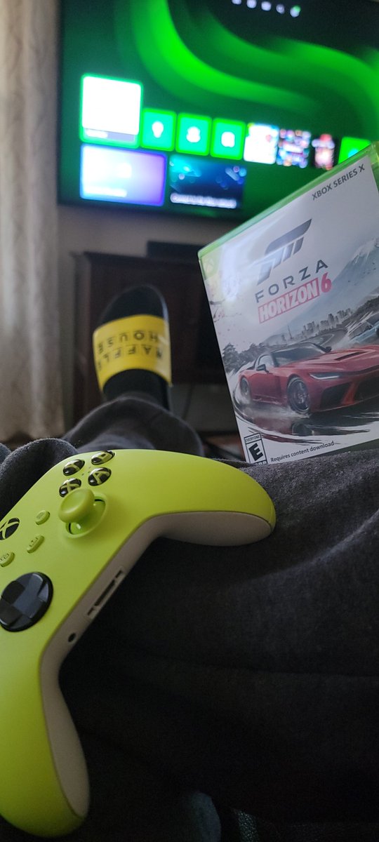 GatorXcelerator's tweet photo. I'll be offline X doing the offline Forza Horizon 6 trillion dollar cheat hack for while ___^< https://t.co/NjdboeVltK