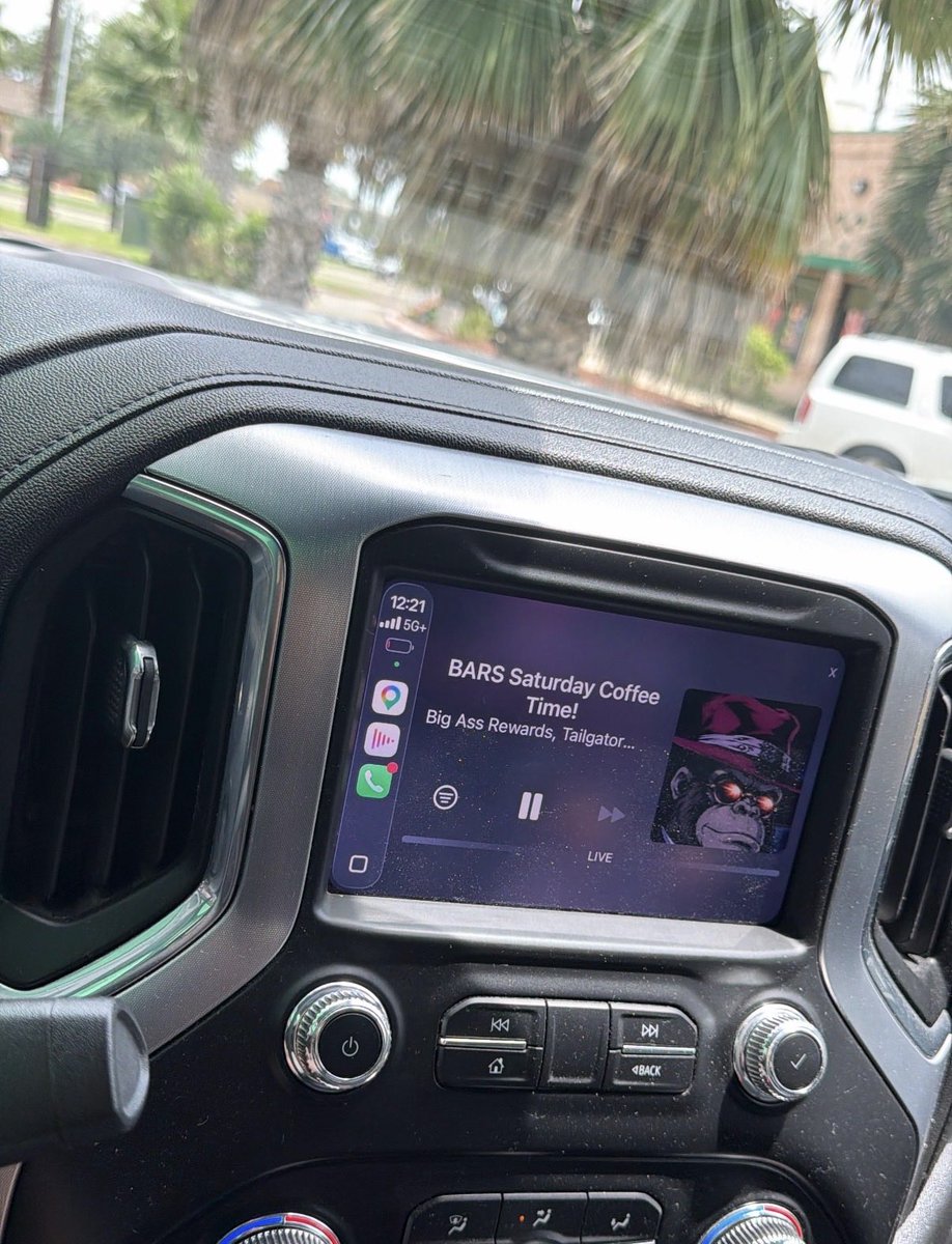 pixie11pixie03's tweet photo. Bro I’m out here bumping Bars on Sol — straight crypto cyphers about my $BARS bags pumping harder than my ex’s excuses. Got the windows down, volume maxed, yelling ‘TO THE MOON’ at red lights like a true degenerate. Neighbors think I’m having a manic episode, but nah… this is financial wellness ASMR 🔥🚀”