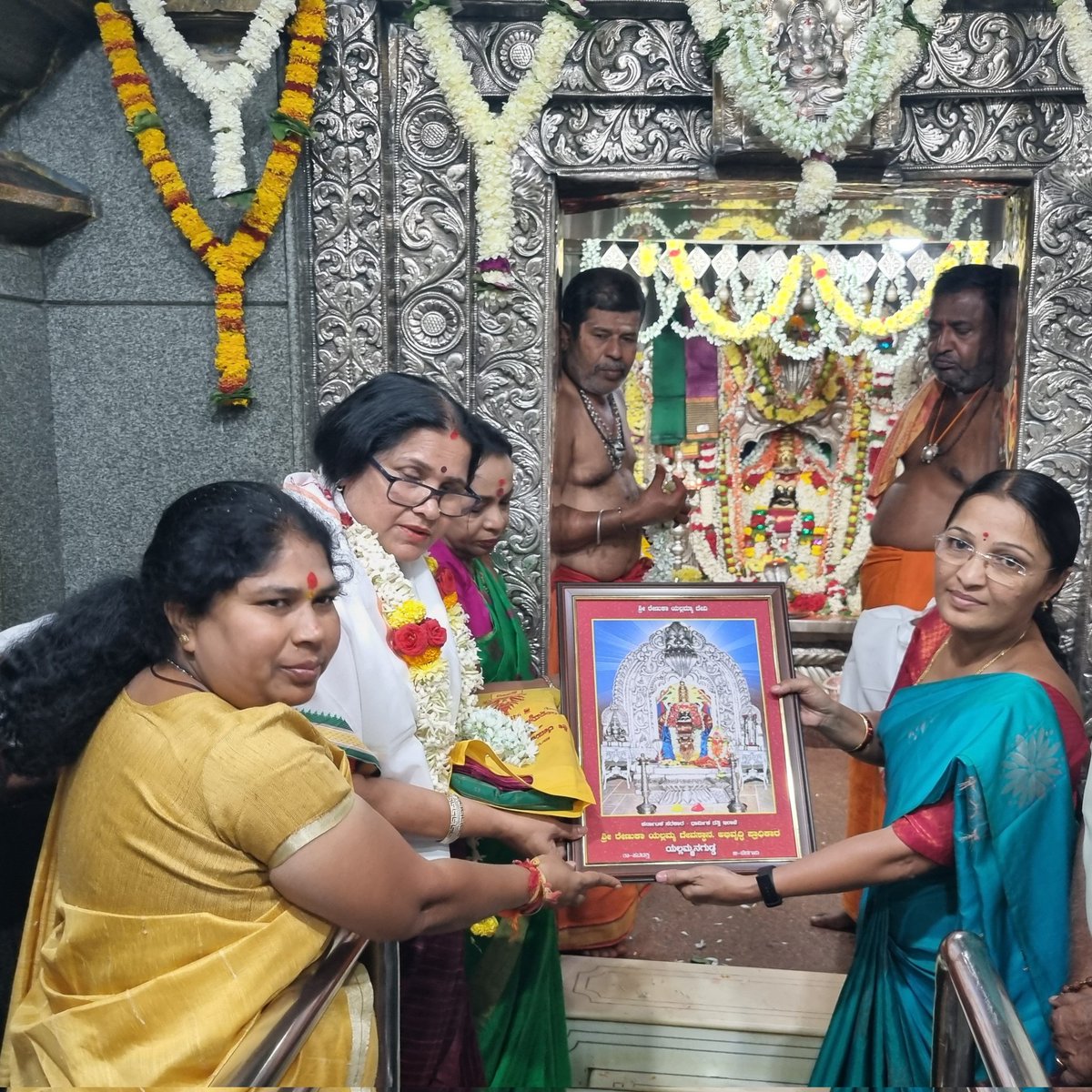 premabandari's tweet photo. @ShobhaBJP https://t.co/N1wBemgByc