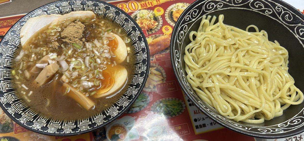 QQQ93's tweet photo. つけ麺です https://t.co/hHyVwopNo2