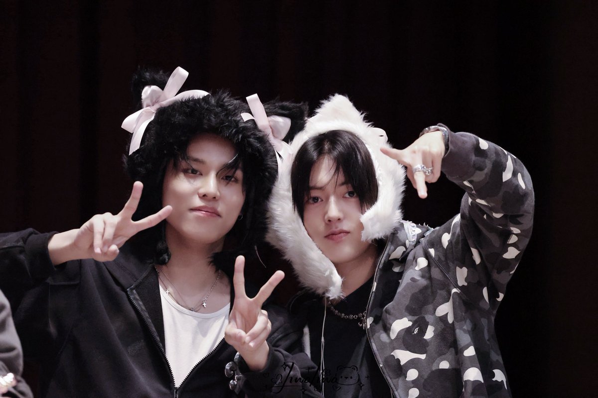 hwcotton's tweet photo. อยู่ไม่ไหว ยะ ยะ อยู่ไม่ไหว 😭😭😭😭😭😭😭😭😭😭😭😭😭😭 https://t.co/VNyBEDz9iG
