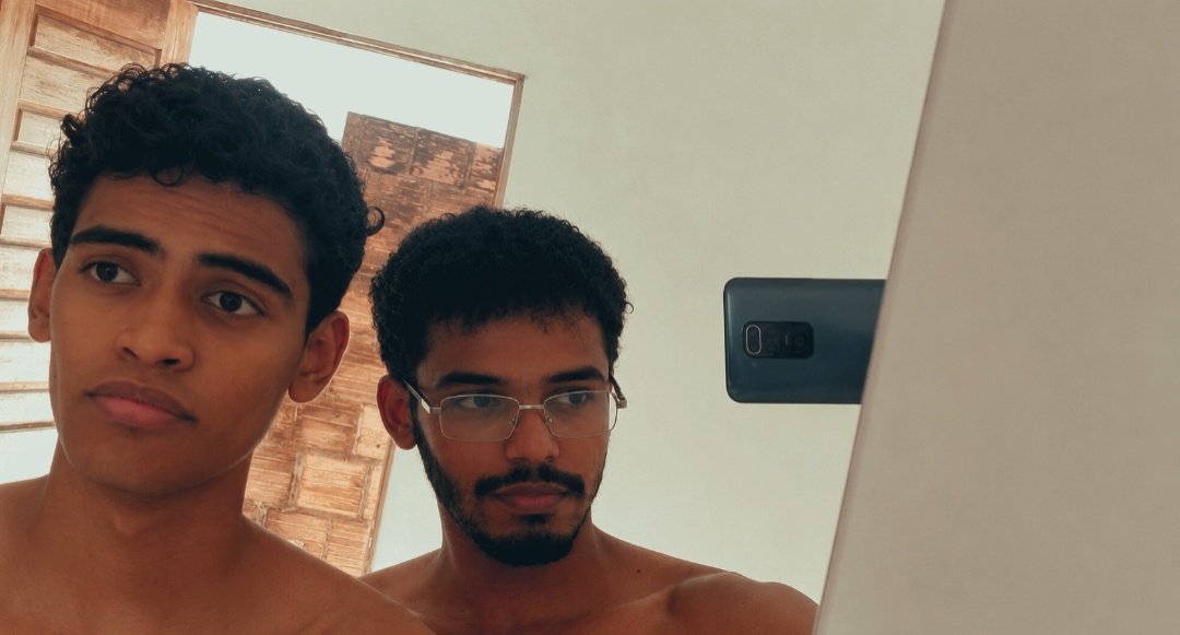 pretiin05's tweet photo. É genética boa que se diz né https://t.co/KtKHvSHEWg