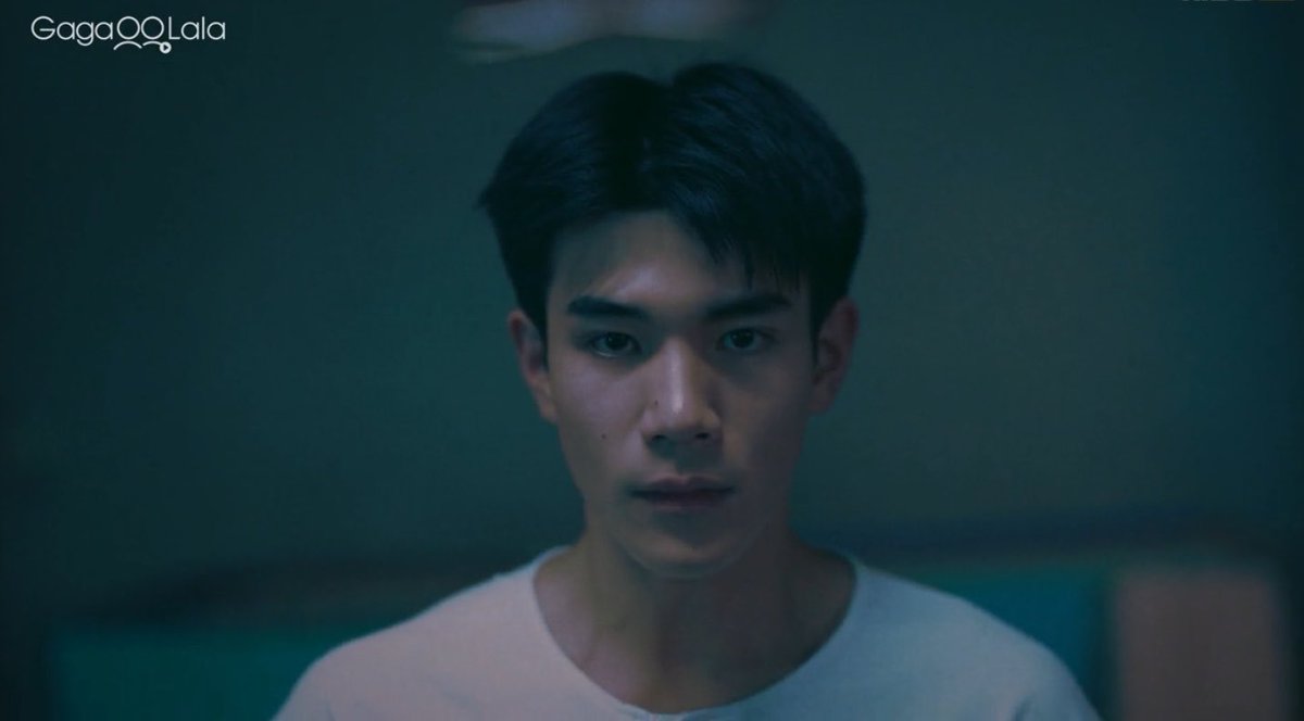 ohmkittyy's tweet photo. the last minutes of this episode are pure agony. you can feel what tanrak is feeling at the same time he does and it’s absolutely suffocating

#TicketToHeavenEP2 https://t.co/nIJNOXJerD