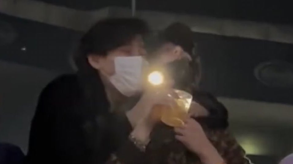 kthjjg's tweet photo. you can’t possibly tell me they’re just friends https://t.co/AatIf8fgGn