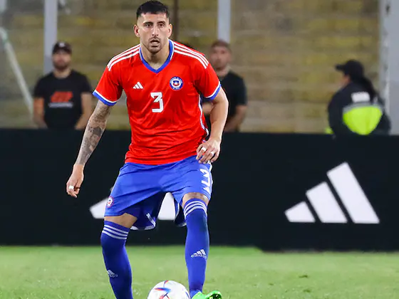canaldoctavio's tweet photo. Com passagens por Monaco e Alavés, o zagueiro Guillermo Maripán despertou o interesse do Vasco.

O chileno de 32 anos tem vínculo com o clube italiano até o final de junho, com opção de extensão por mais uma temporada.

Destro e com 1,93 m de altura, Maripán tem como principal característica o jogo aéreo. Atualmente, seu valor de mercado é estimado em € 2 milhões (aproximadamente R$ 12 milhões).

Neste momento, Guillermo Maripán está em campo defendendo a Seleção Chilena no amistoso contra Portugal.

🗞️ @Netvasco 

#vascodagama #noticia #transferencia #torino #chile