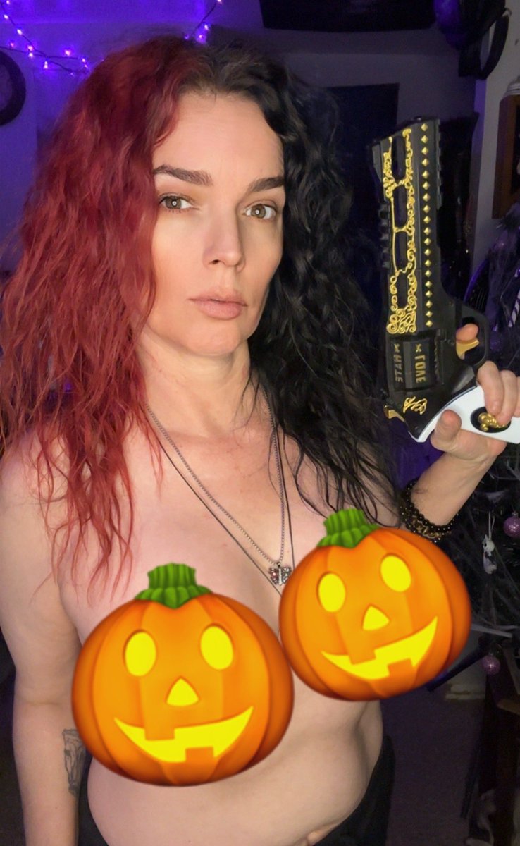 theycallmegoth's tweet photo. https://t.co/rLludw0ytL https://t.co/RPAWxWFZRt