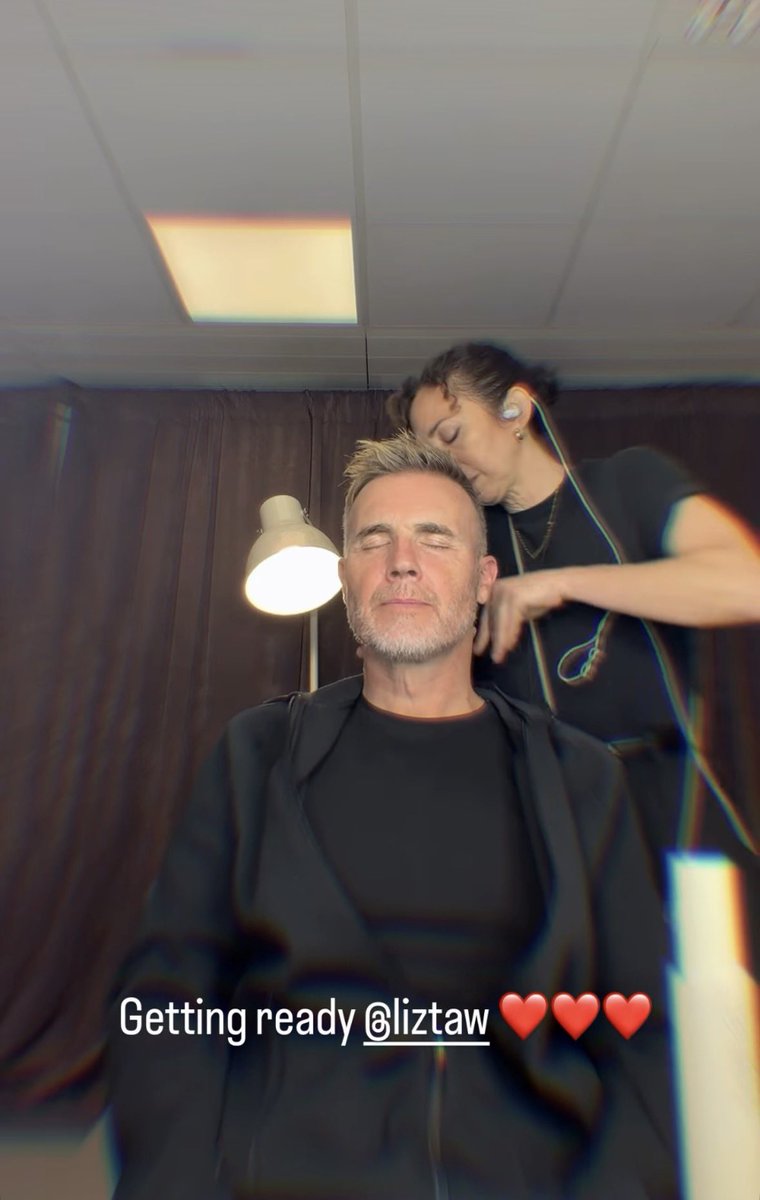 Michell37539913's tweet photo. Have a fab night at the circus @GaryBarlow 🤡🎪 Thanks for sharing your #DayInTheLife 🙏❤️ https://t.co/3OMJQtmn9q