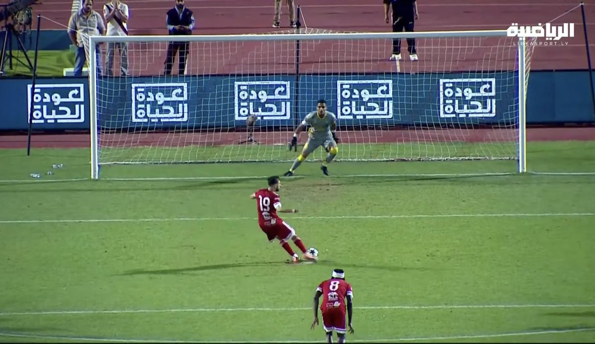 LibyanFootball3's tweet photo. Ayoub Ayed gives Al Swehly the lead! 🔴⚽️

The club is now just steps away from making history. 🇱🇾🏆 #LibyanPL https://t.co/gX2qPux1ee
