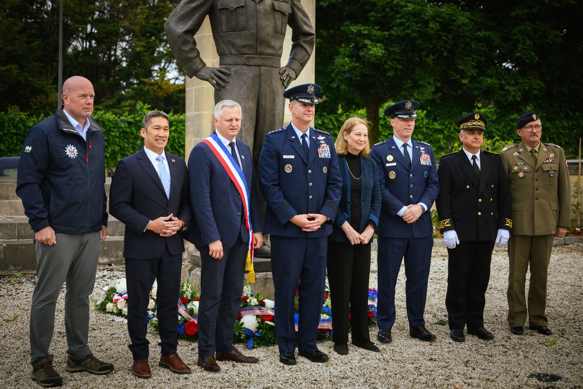 HungCao_VA's tweet photo. D-Day was not just a military operation; it was a statement to the world: That tyranny will not stand, that freedom is worth the highest price, and that unity among nations can achieve the impossible. https://t.co/AWIb8tSVRu