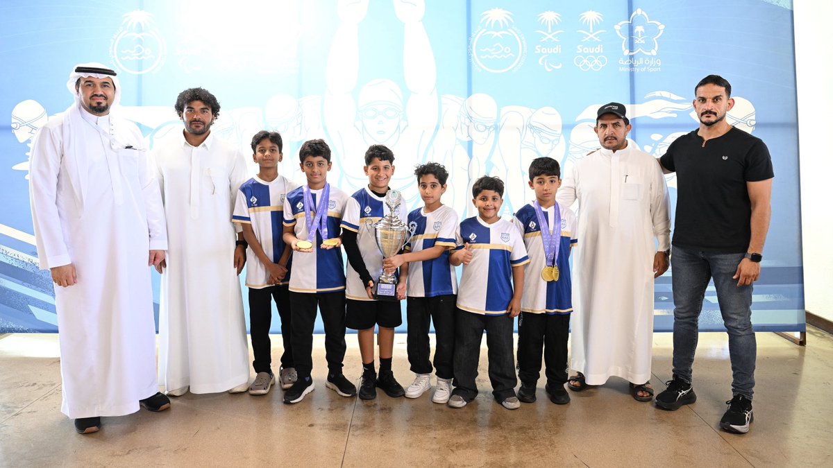 Saudi_Swimming's tweet photo. تتويـــــــ🏊‍♂️ــــــــج

لقطات من تتويج الفائزين 🏆
في ختام منافسات بطولة السباحة لأندية الجنوبية والهيئات🤩 👏

أبها 📍 https://t.co/2DIl3ijWvp