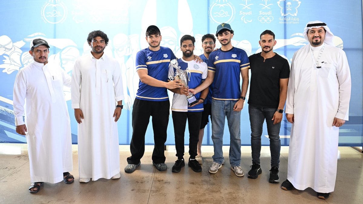 Saudi_Swimming's tweet photo. تتويـــــــ🏊‍♂️ــــــــج

لقطات من تتويج الفائزين 🏆
في ختام منافسات بطولة السباحة لأندية الجنوبية والهيئات🤩 👏

أبها 📍 https://t.co/2DIl3ijWvp