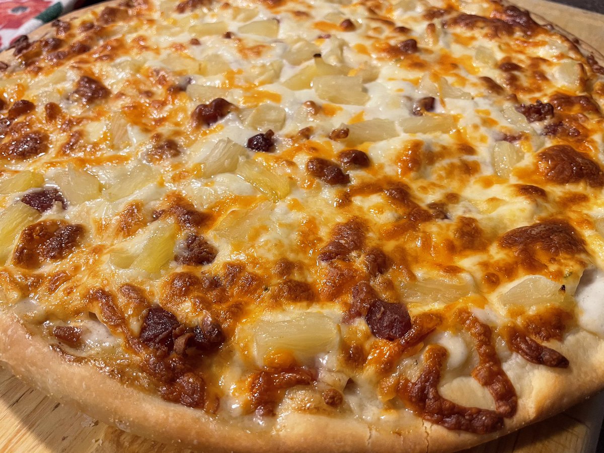 vegasreviewsvg's tweet photo. Did someone say #Pizza ? I enjoy my #homemadepizza 🍕 last nite @cnote_vegas That being said, in #Vegas, I'll hit up Good Pie & Metro Pizza. Both landed on @Foodtvnetwork Top 10 list! Where’s r fave ?
#VegasPizza #FoodNetwork #GoodPie #MetroPizza #PizzaLovers #HomemadePizza https://t.co/TX7Rg10fTh